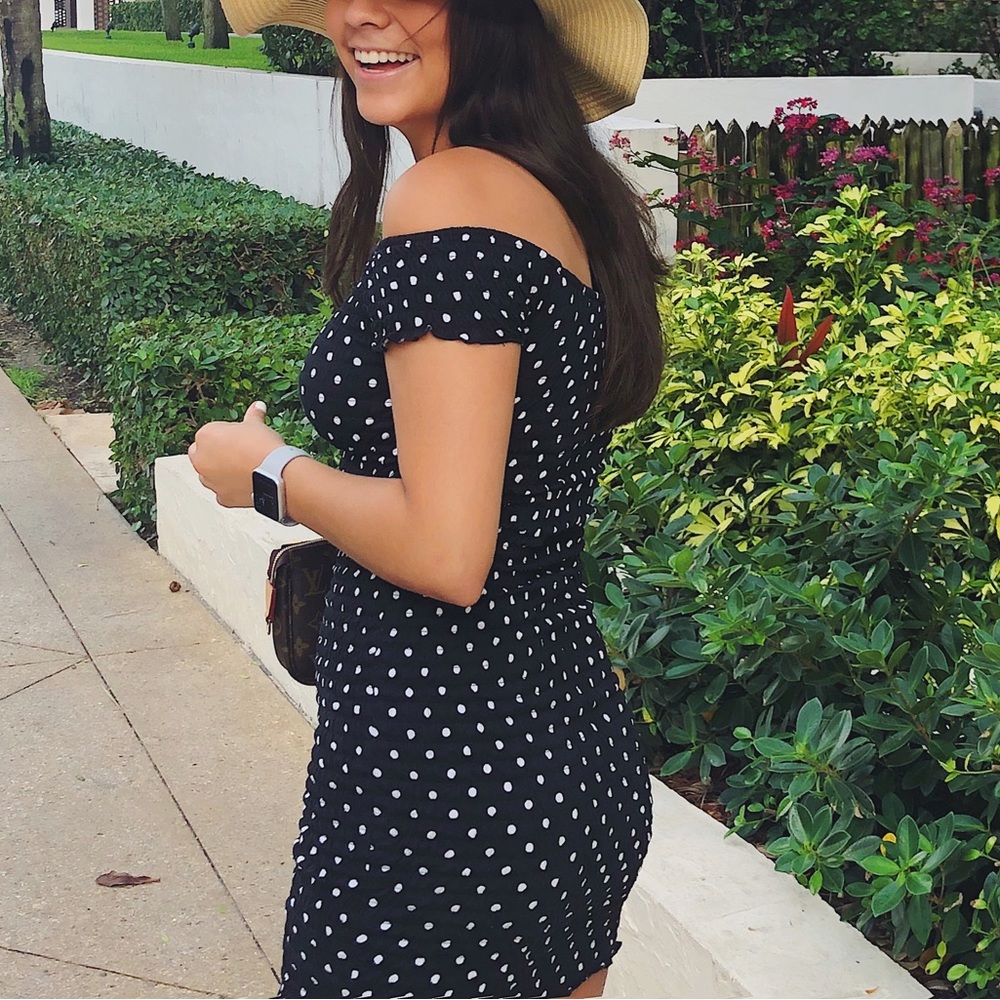 Topshop Polka dot scrunched dress! Perfect for summer and spring.
